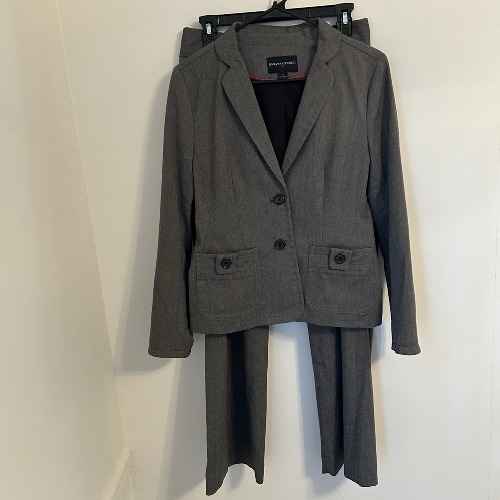 Banana Republic Gray Two-Piece Pantsuit